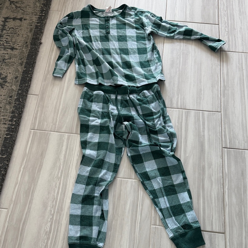 Plaid Kids Pajama Set - Green and White